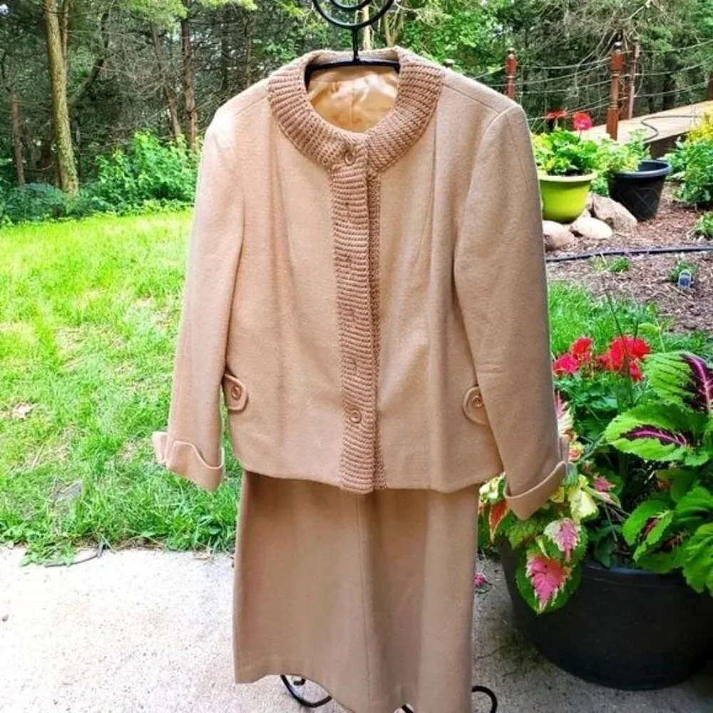 Vintage Sportgems New‎ York 100% Wool Tan & Cream Lined 2 Piece Skirt Suit Sz S